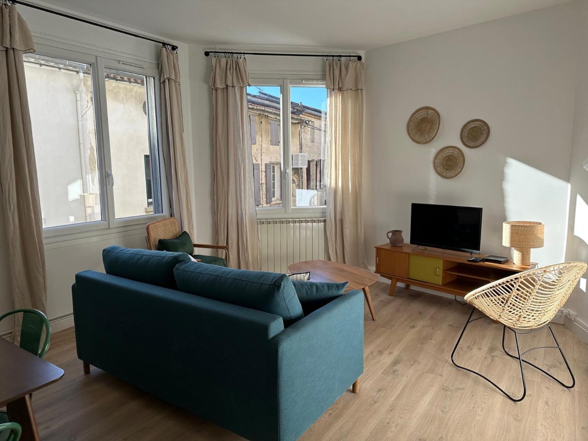 Charmant Appartement 3 Chambres Et Terrasse Eyragues Zewnętrze zdjęcie